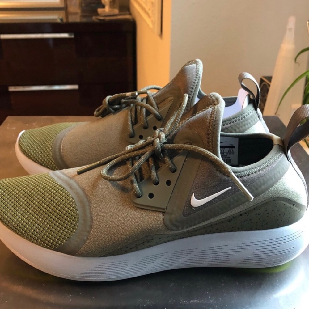 Nike Army Green Lunarcharge
